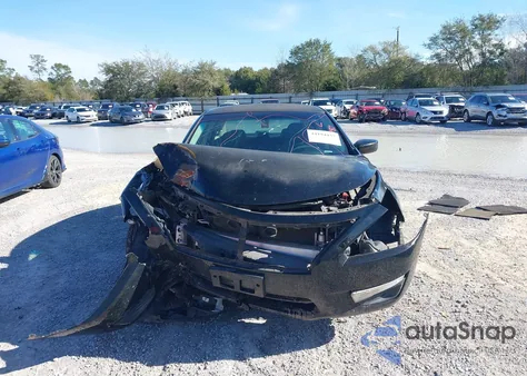 2015 Nissan Altima 2.5/2.5 S/2.5 Sl/2.5 Sv z USA, uszkodzony, nr VIN 1N4AL3AP2FC419604